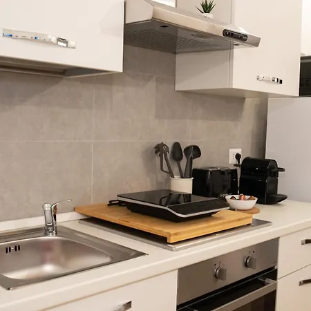 Isonzo House * Bari